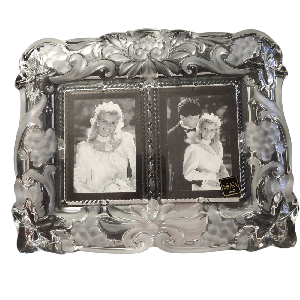 Mikasa Wedding Frame Dual Photo Picture Frame Decorative Frosted Grapes